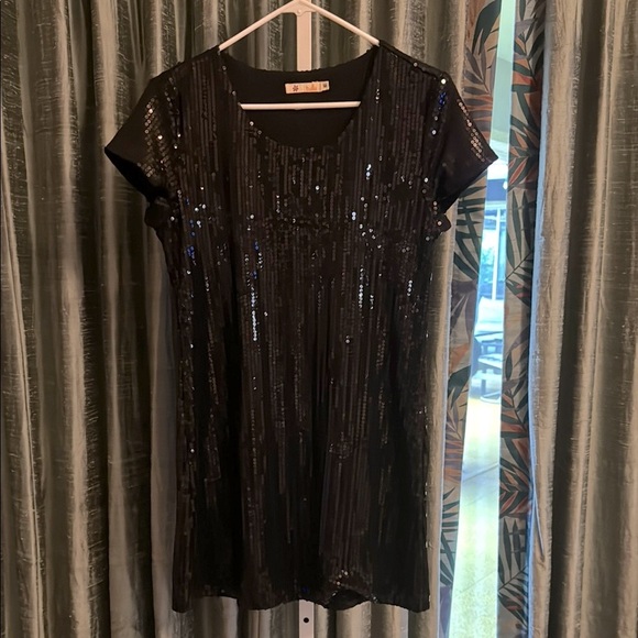 Tulle Modcloth Sequins Size Medium Black Dress EUC - Picture 1 of 5